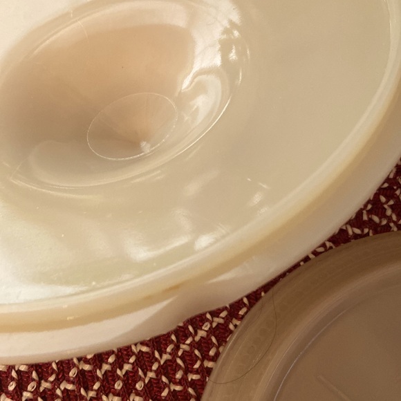 Vintage Fire King Casserole/Baking Dish With Matching 2-Handled Base - Picture 7 of 7